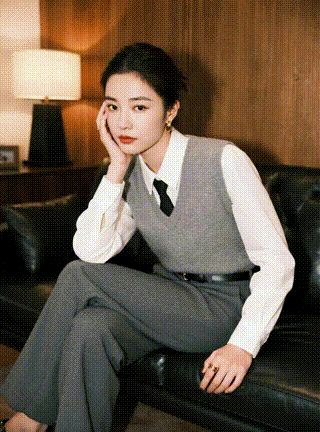 Multi-angle camera movement video effects