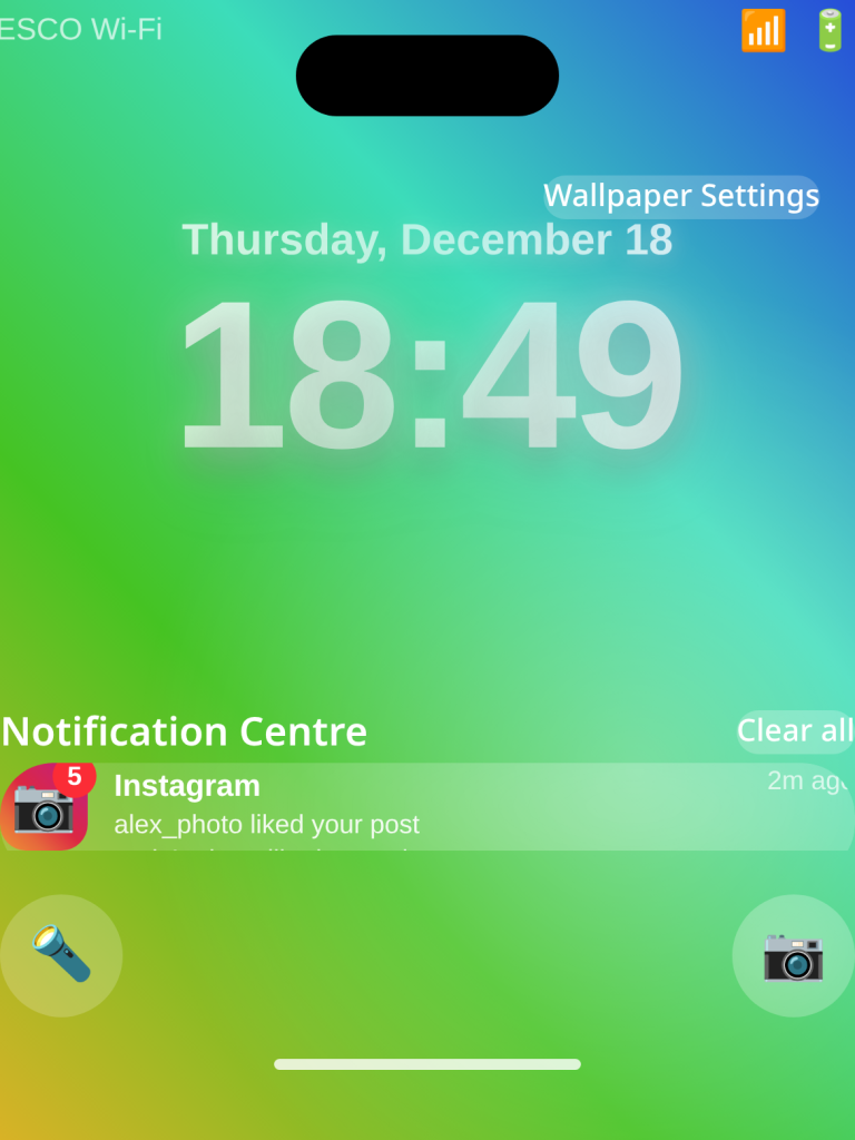 iOS 18/26 Home Screen Simulator